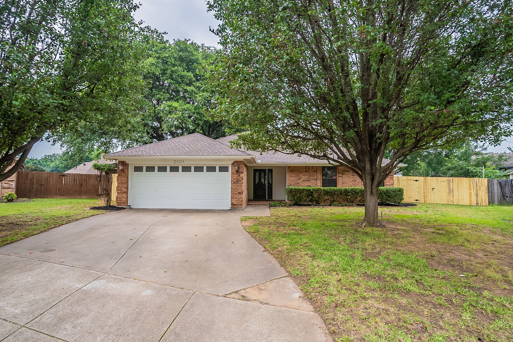 2502 Satinwood Court Arlington TX 76001