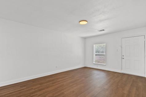 1806 Wellington Street Greenville TX 75401