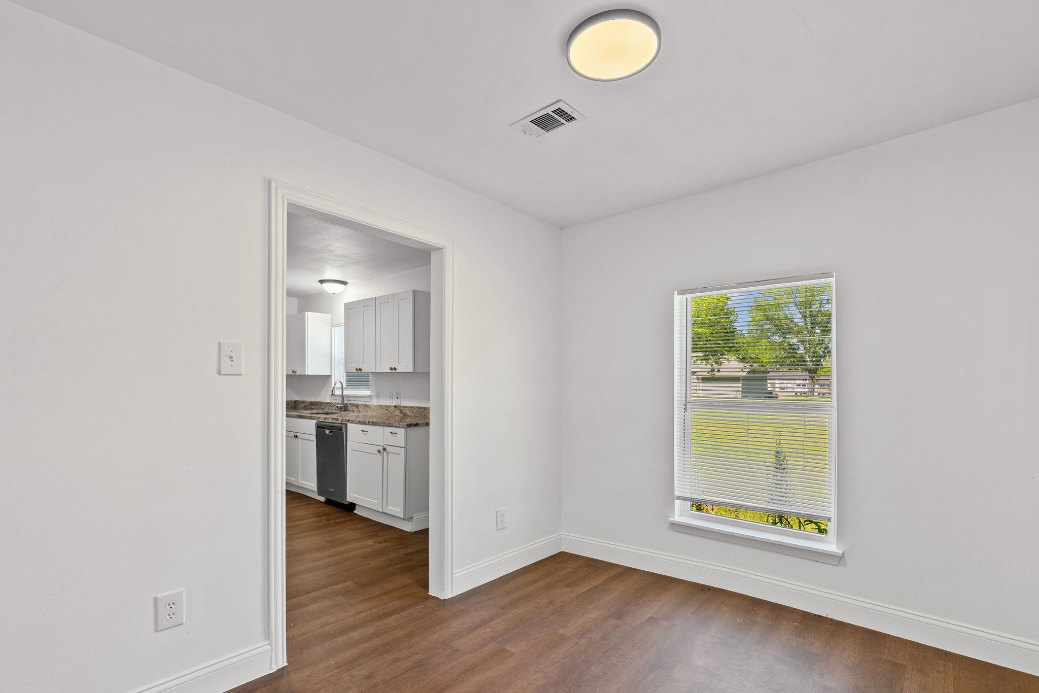 1806 Wellington Street Greenville TX 75401