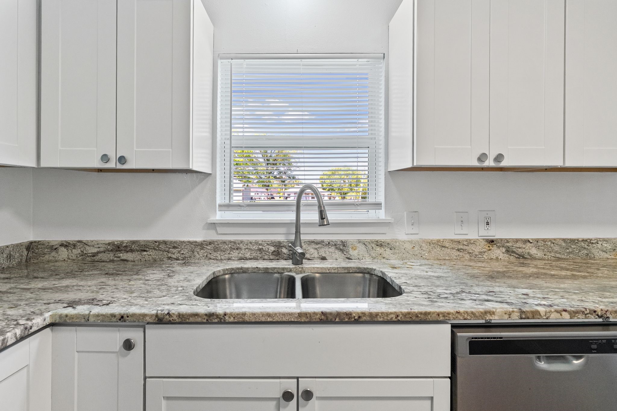 1806 Wellington Street Greenville TX 75401