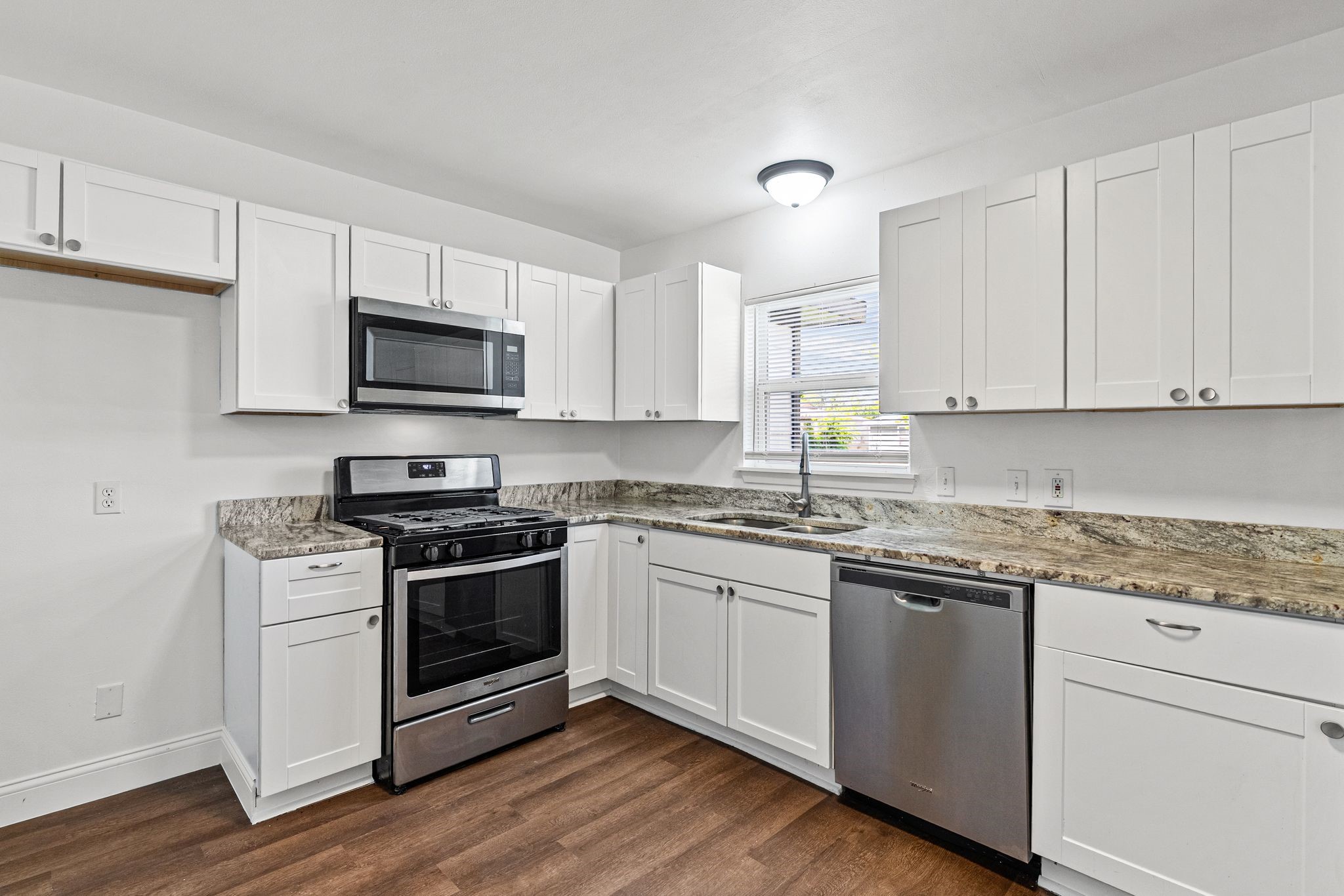 1806 Wellington Street Greenville TX 75401