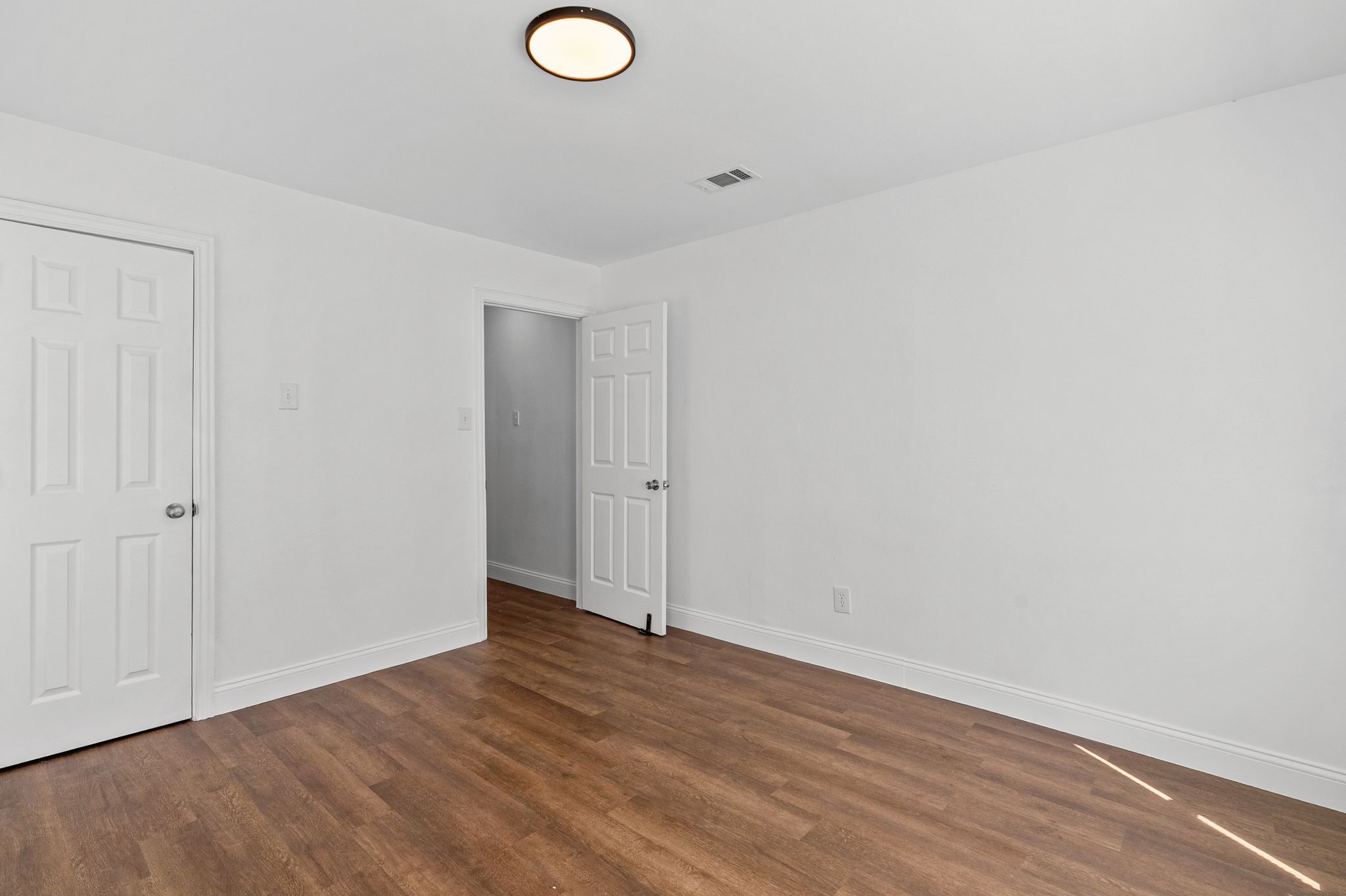 1806 Wellington Street Greenville TX 75401