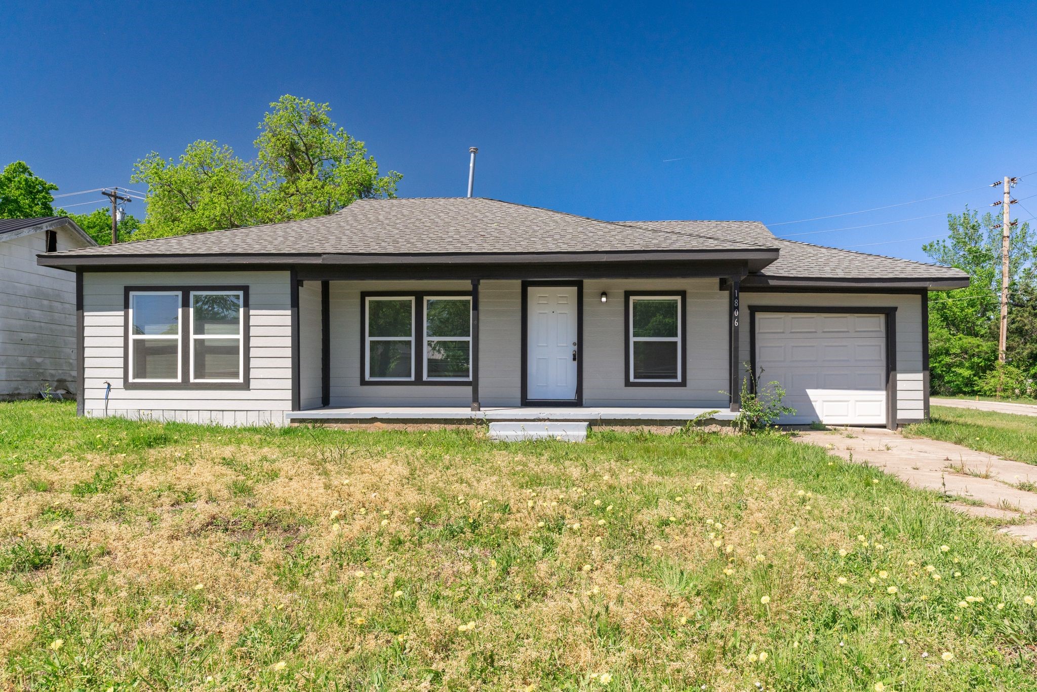 1806 Wellington Street Greenville TX 75401