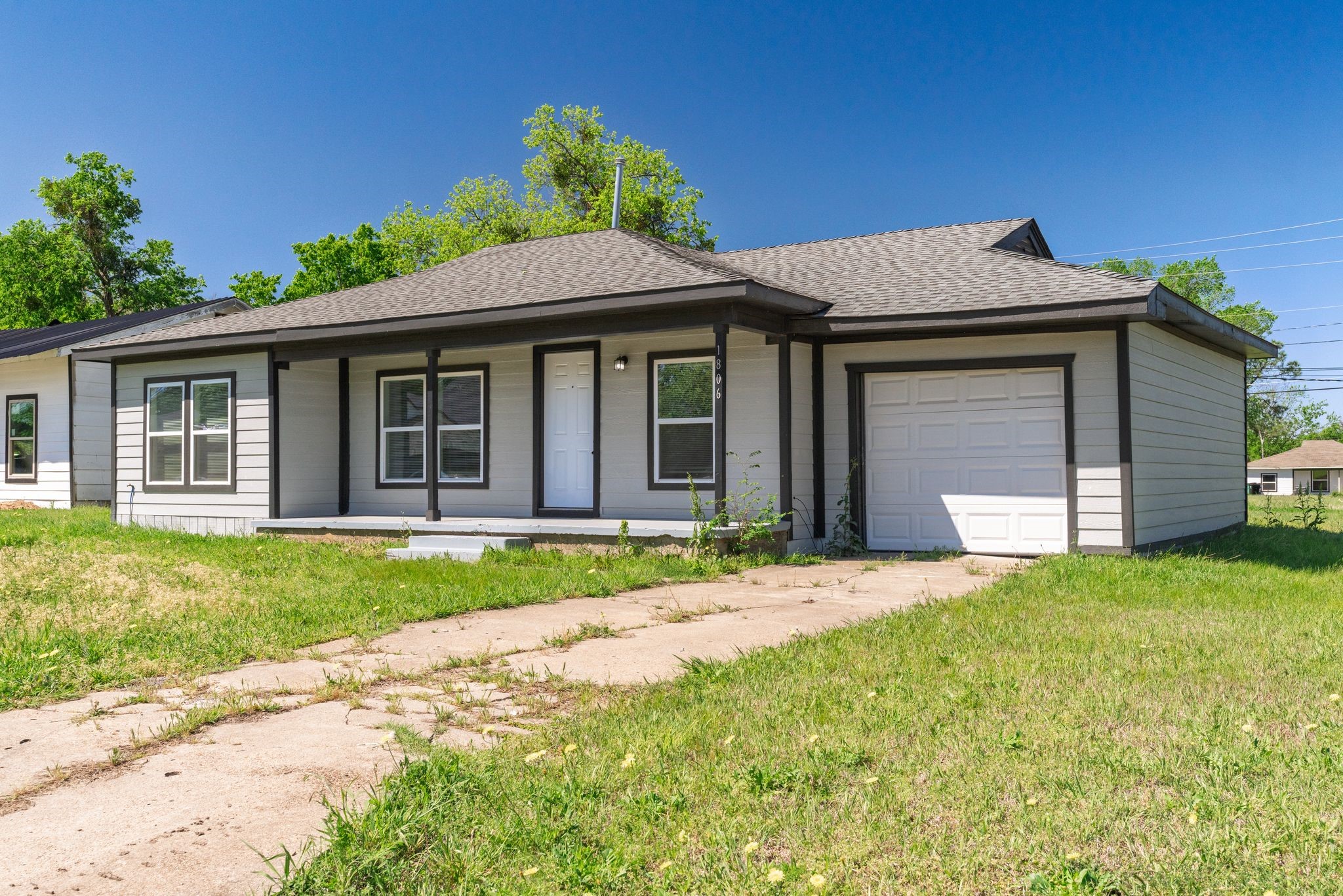 1806 Wellington Street Greenville TX 75401