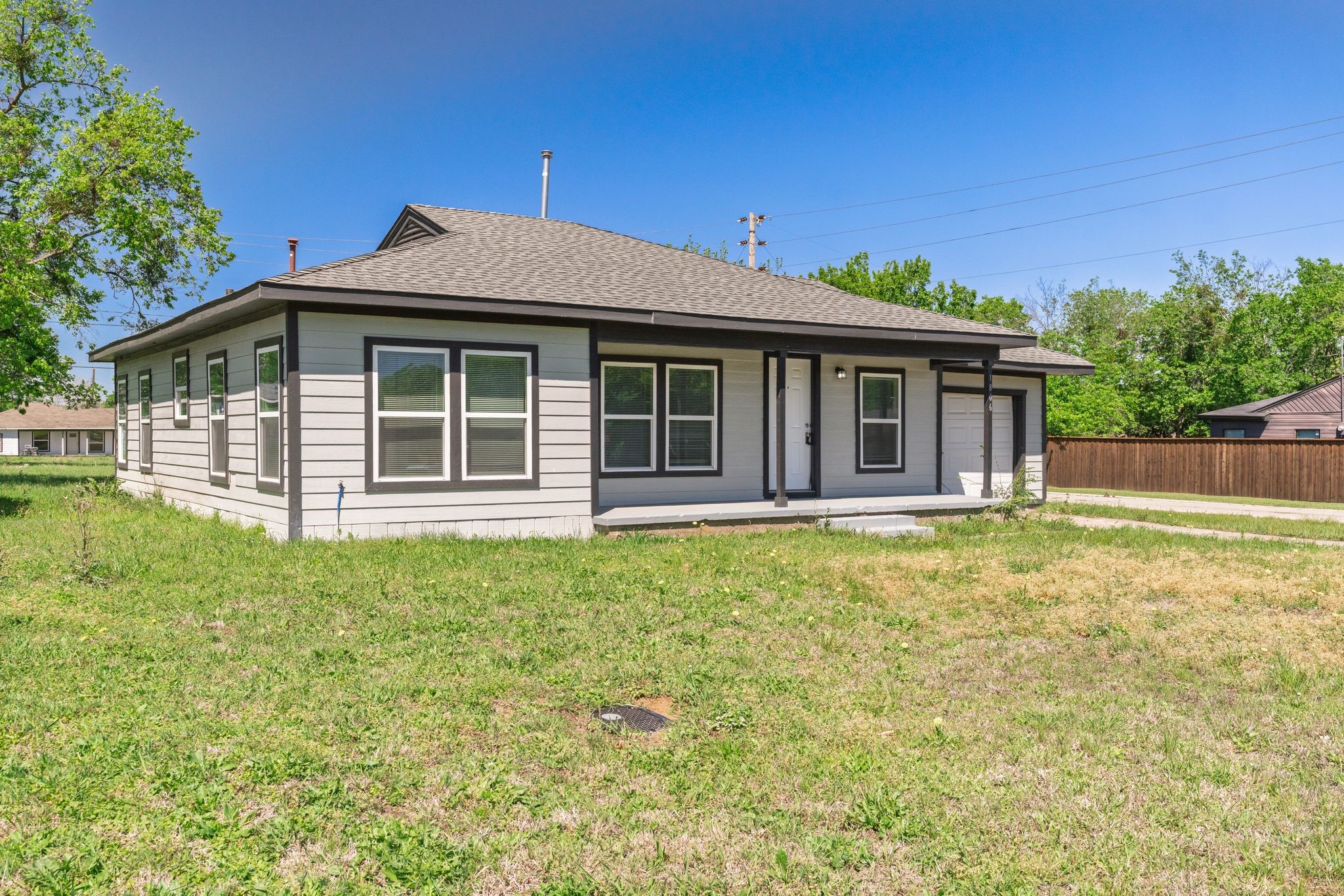 1806 Wellington Street Greenville TX 75401
