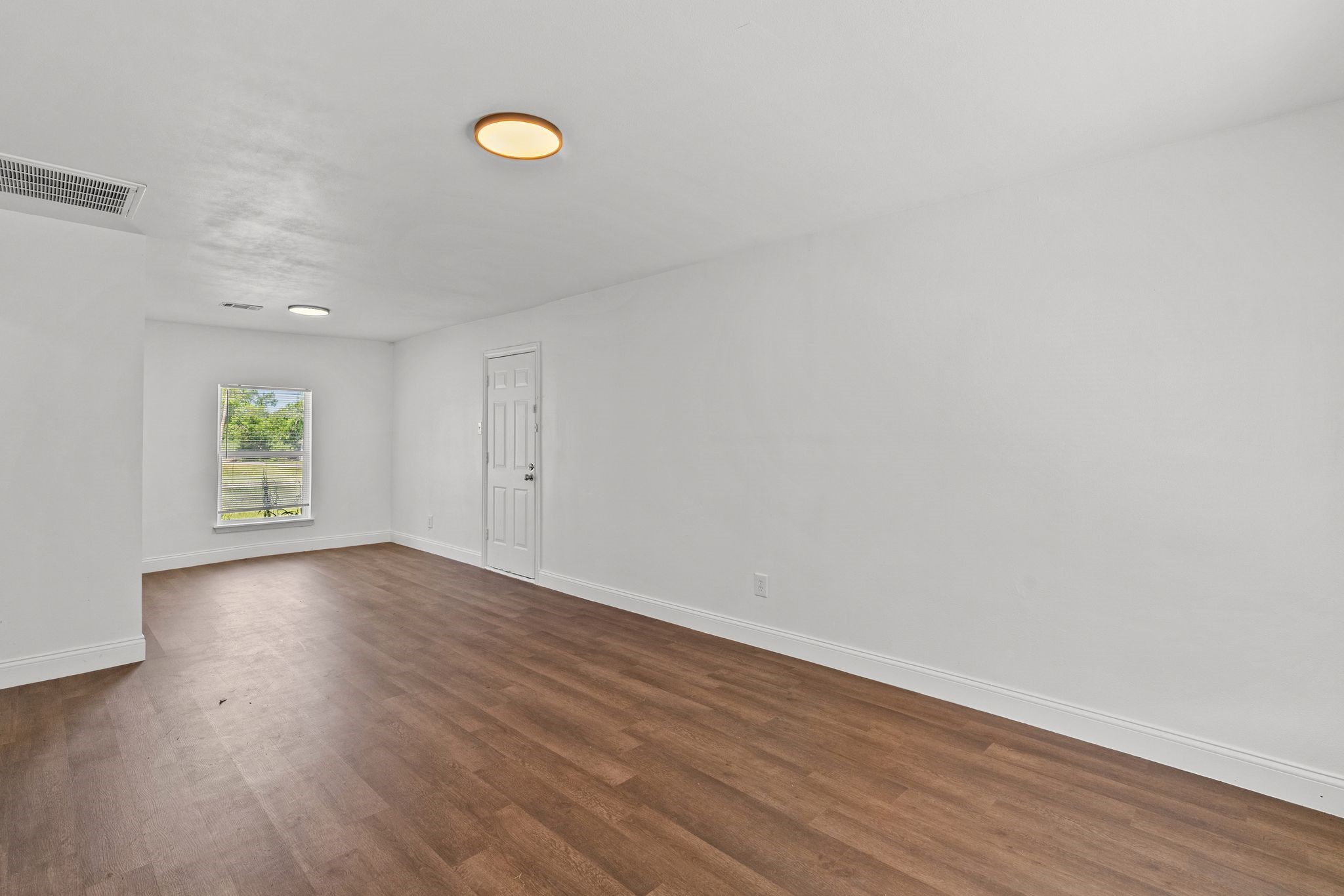 1806 Wellington Street Greenville TX 75401