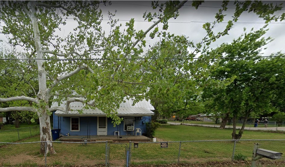 104 Greathouse Street Bridgeport TX 76426