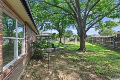 929 Hiawatha Lane Saginaw TX 76131