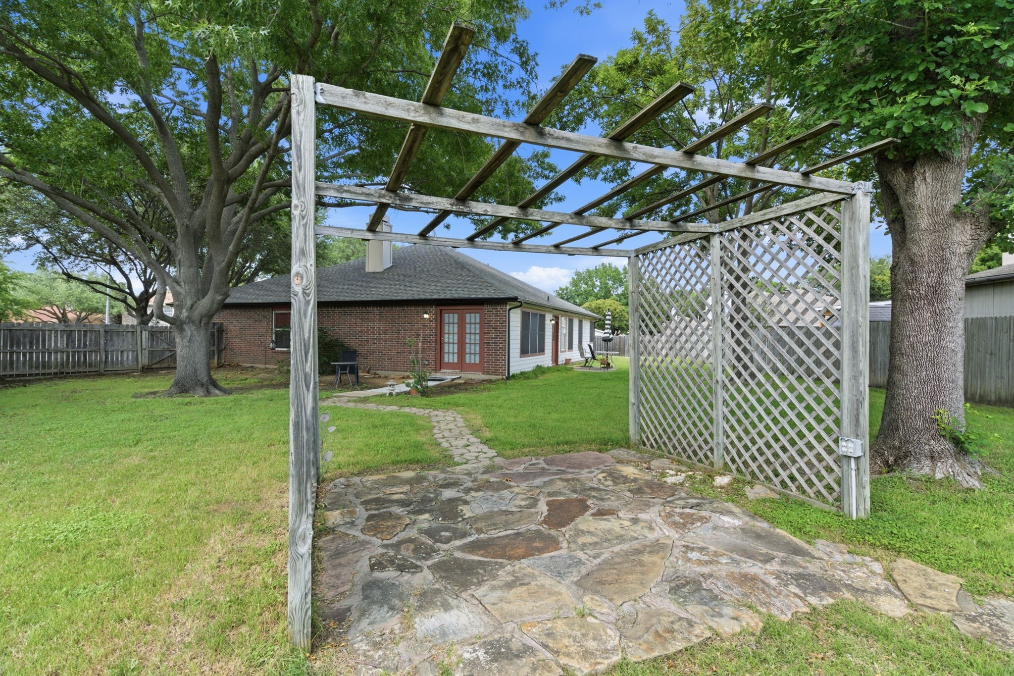 929 Hiawatha Lane Saginaw TX 76131