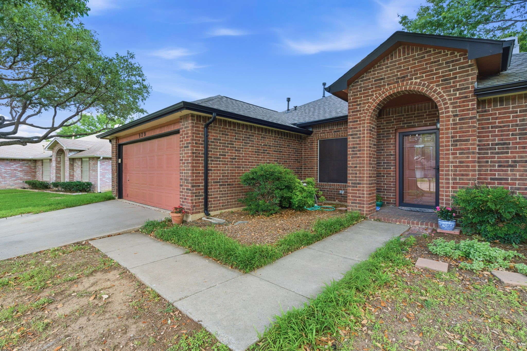 929 Hiawatha Lane Saginaw TX 76131