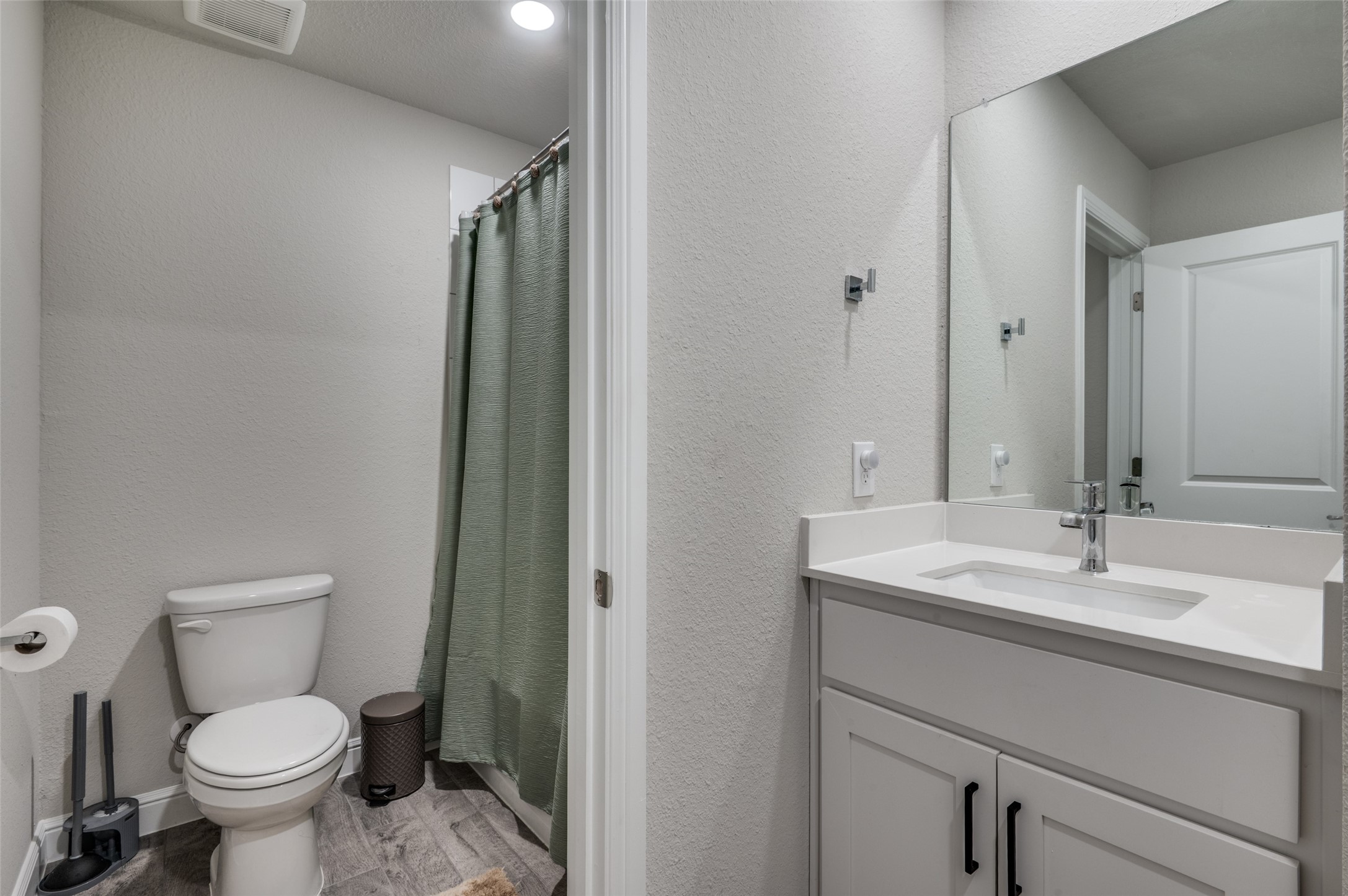 1242 Slate Avenue Cedar Hill TX 75104