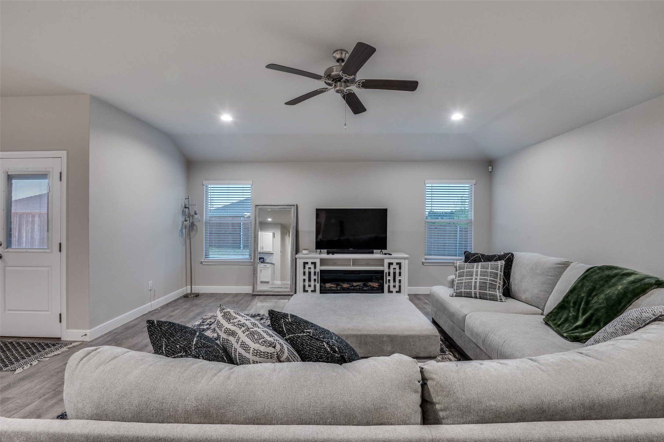 1242 Slate Avenue Cedar Hill TX 75104