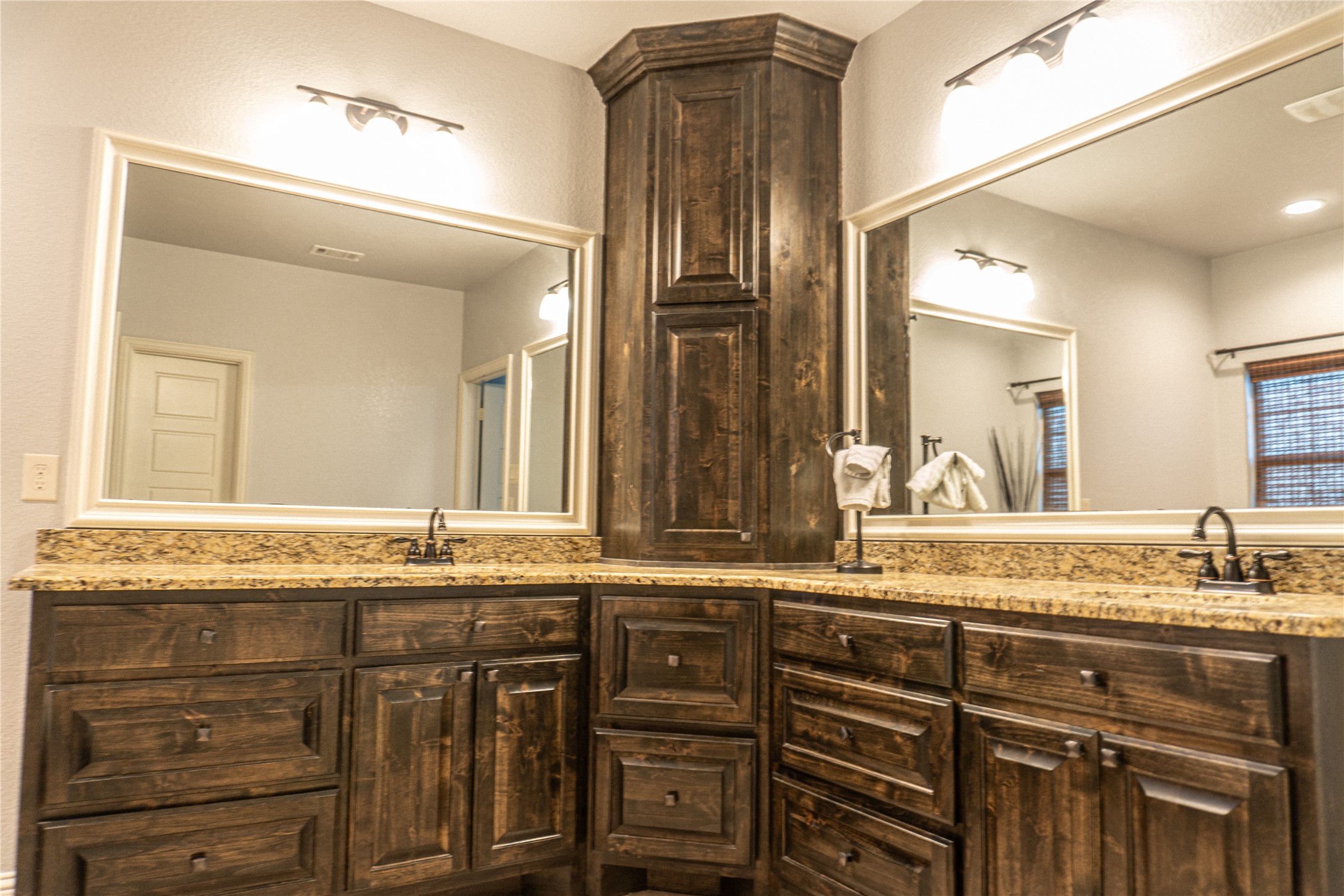 5600 Thoms Court Fort Worth TX 76126