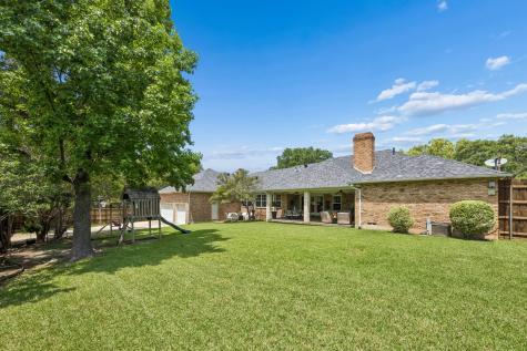 6828 Meadowcreek Drive Dallas TX 75254