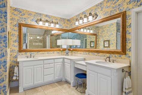 6828 Meadowcreek Drive Dallas TX 75254
