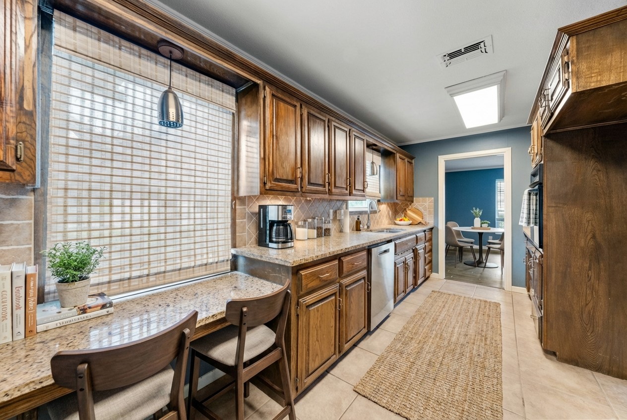 740 Wedgewood Drive Woodway TX 76712