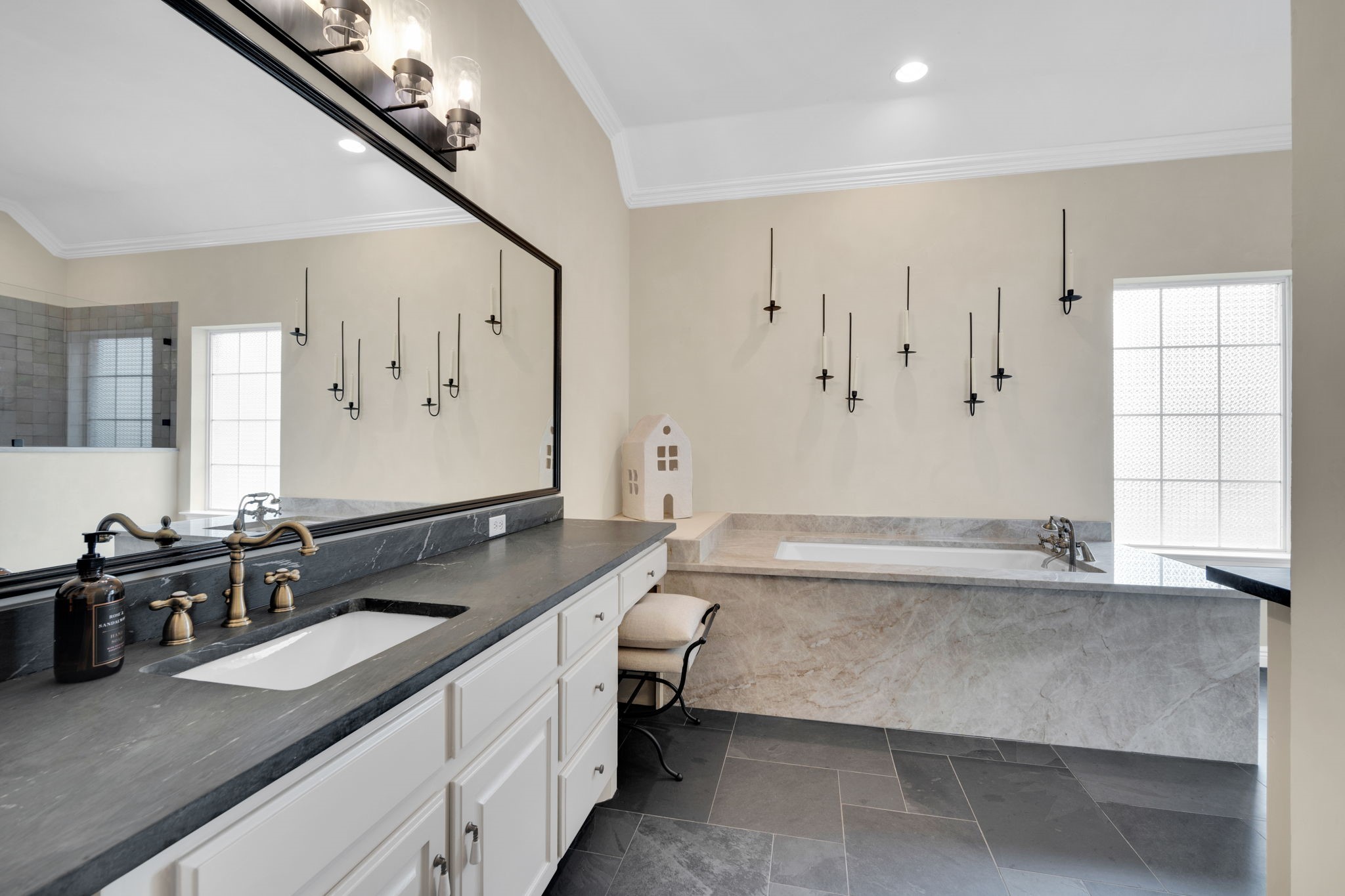 759 Village Green Drive Desoto TX 75115