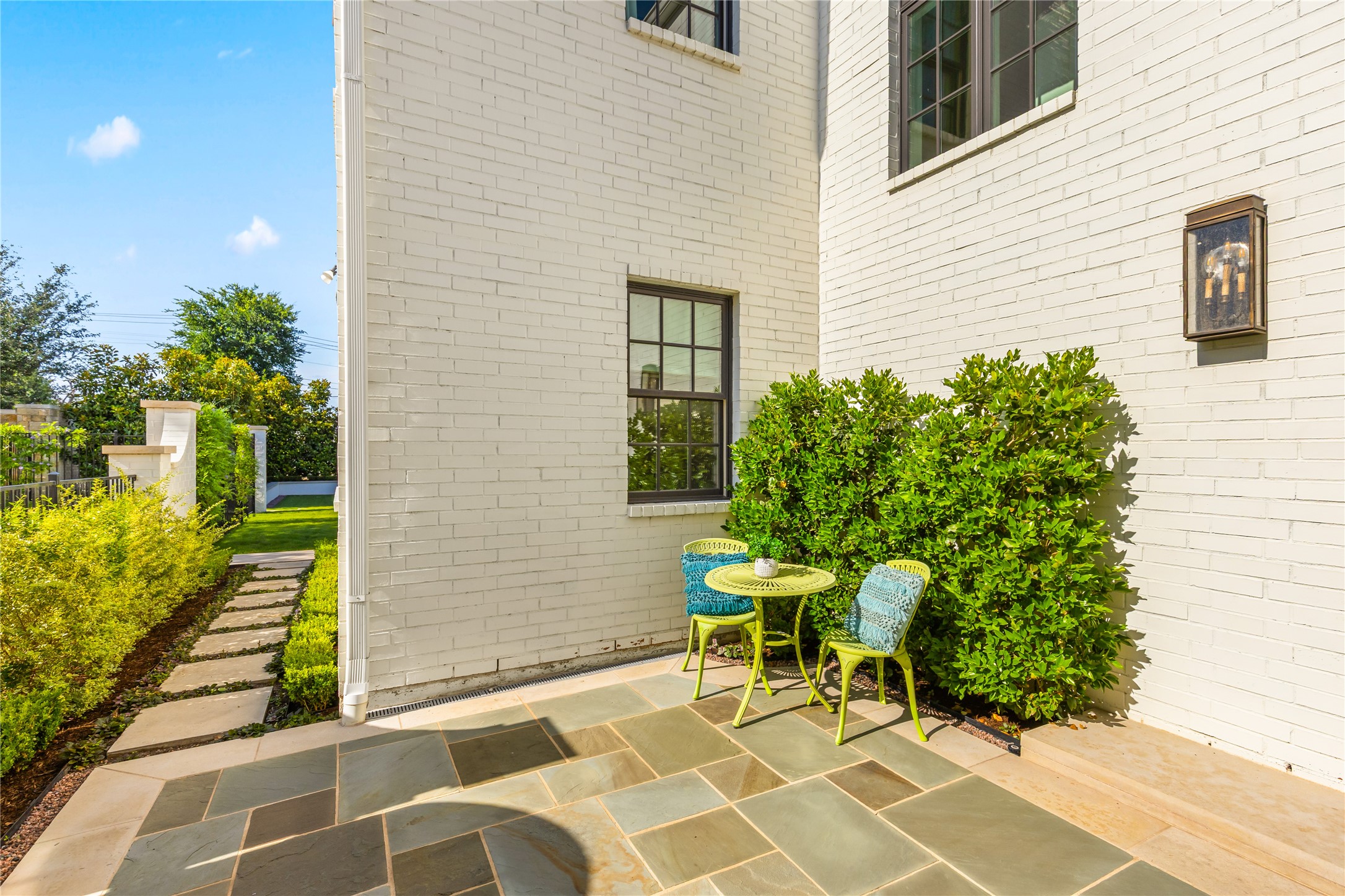 109 Pineland Place Fort Worth TX 76114