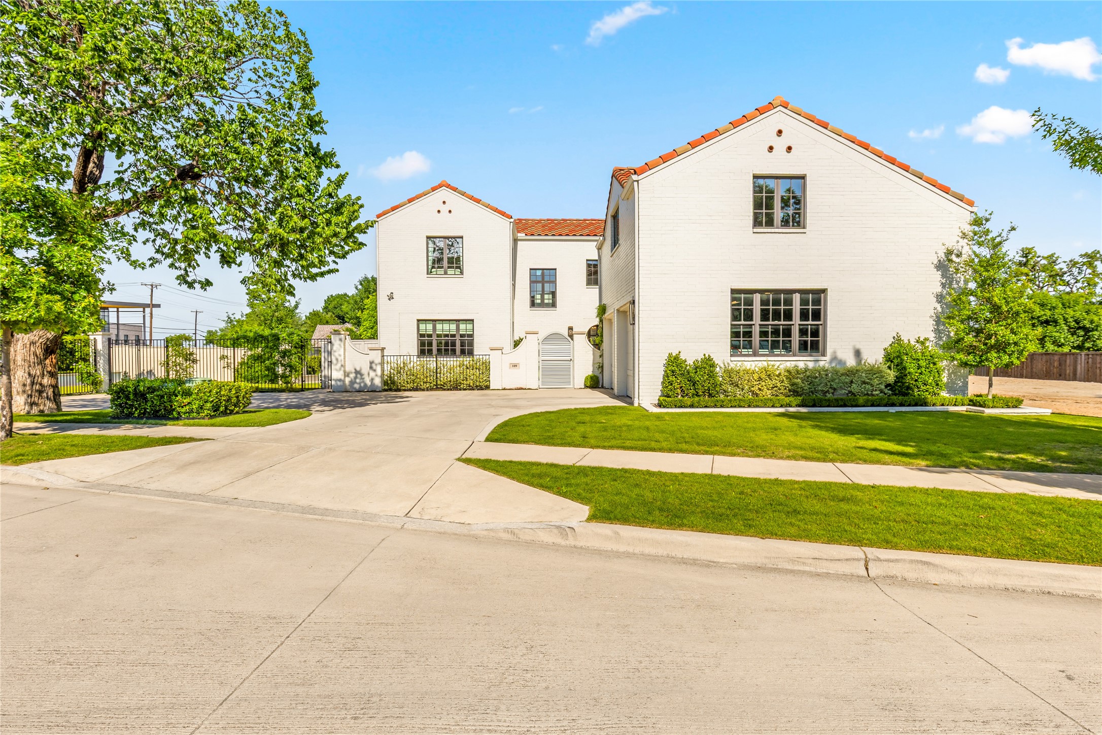 109 Pineland Place Fort Worth TX 76114