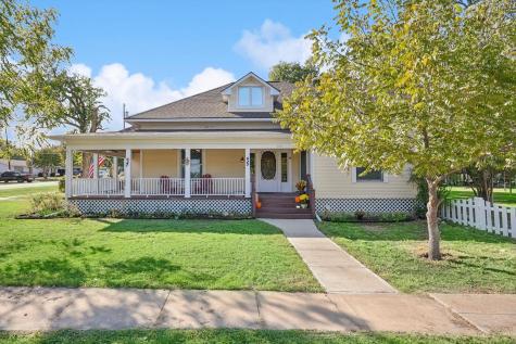 505 N Denton Avenue Justin TX 76247