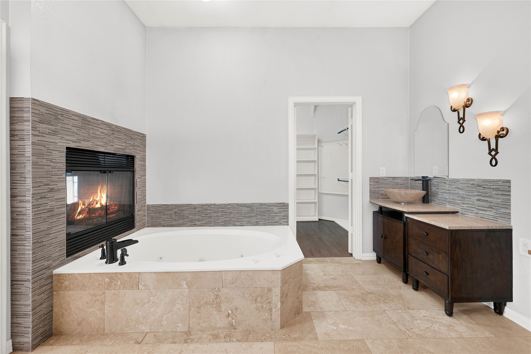 910 Lahinch Circle Richardson TX 75081