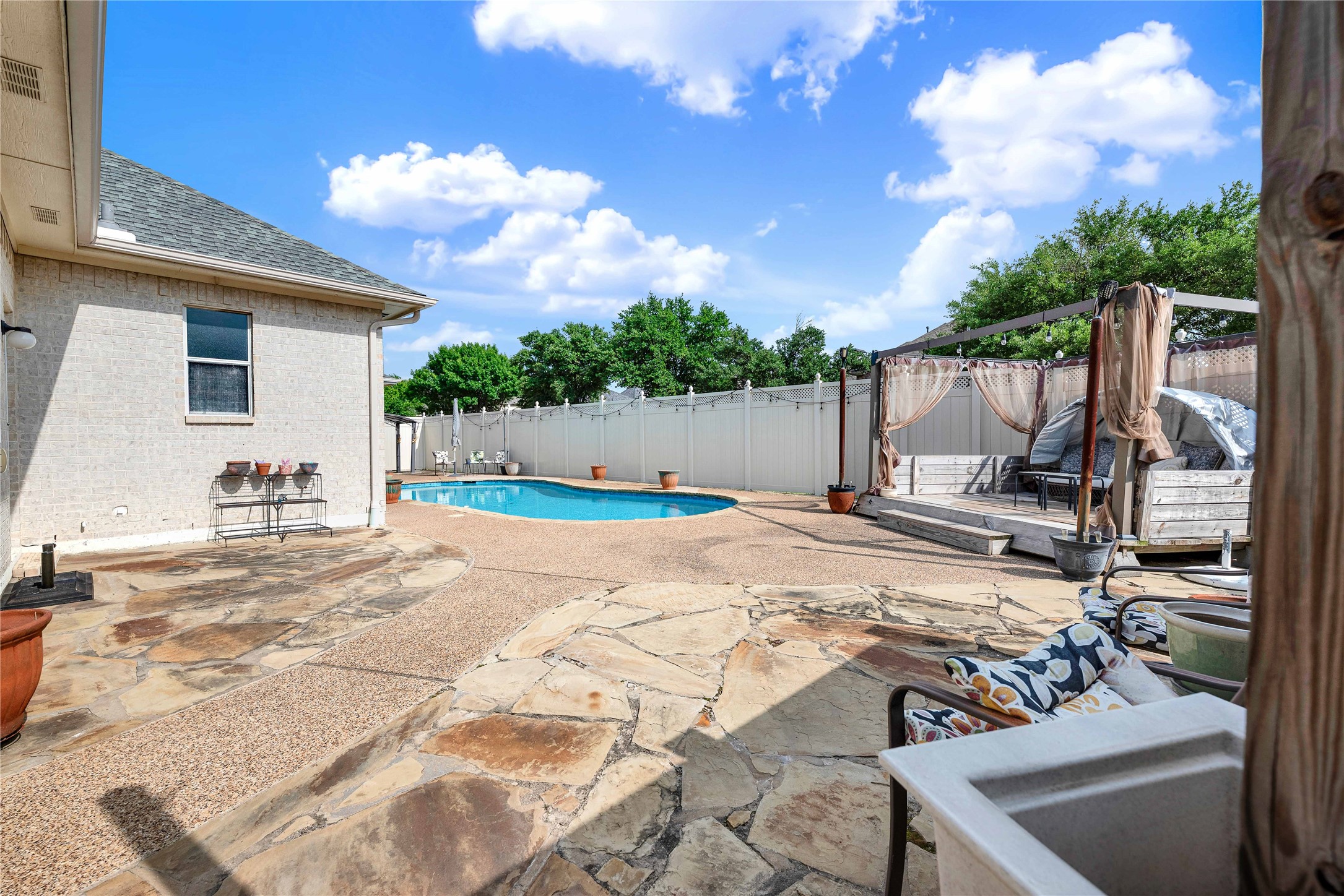 910 Lahinch Circle Richardson TX 75081