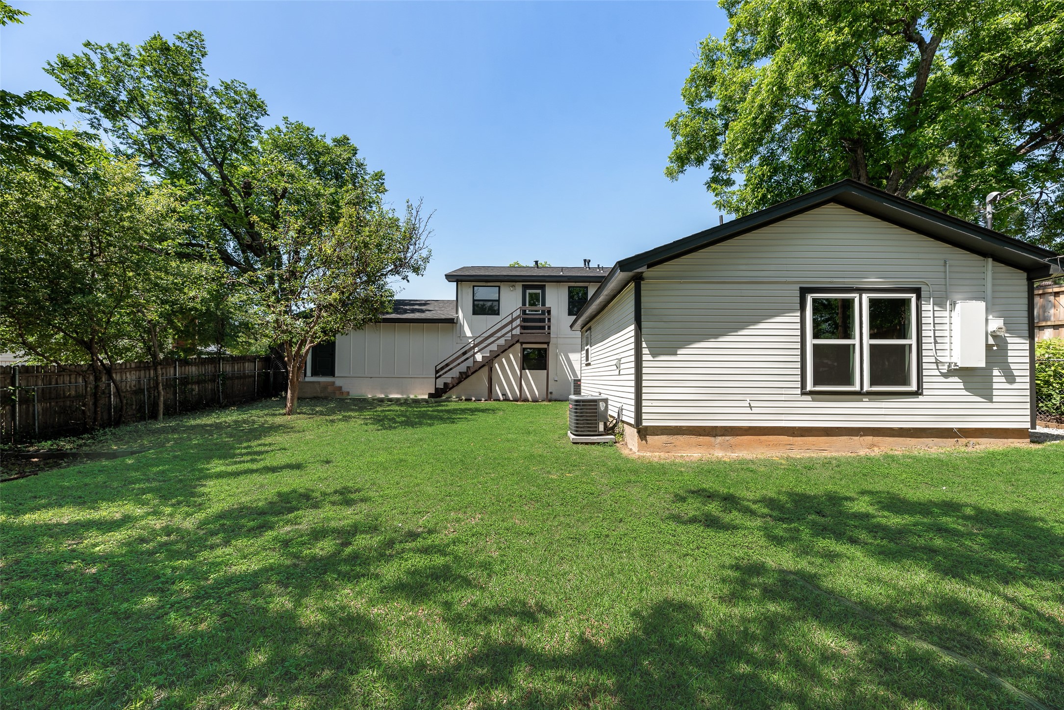 206 Senter Valley Road Irving TX 75060