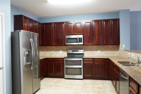 909 Bee Creek Lane Fort Worth TX 76120