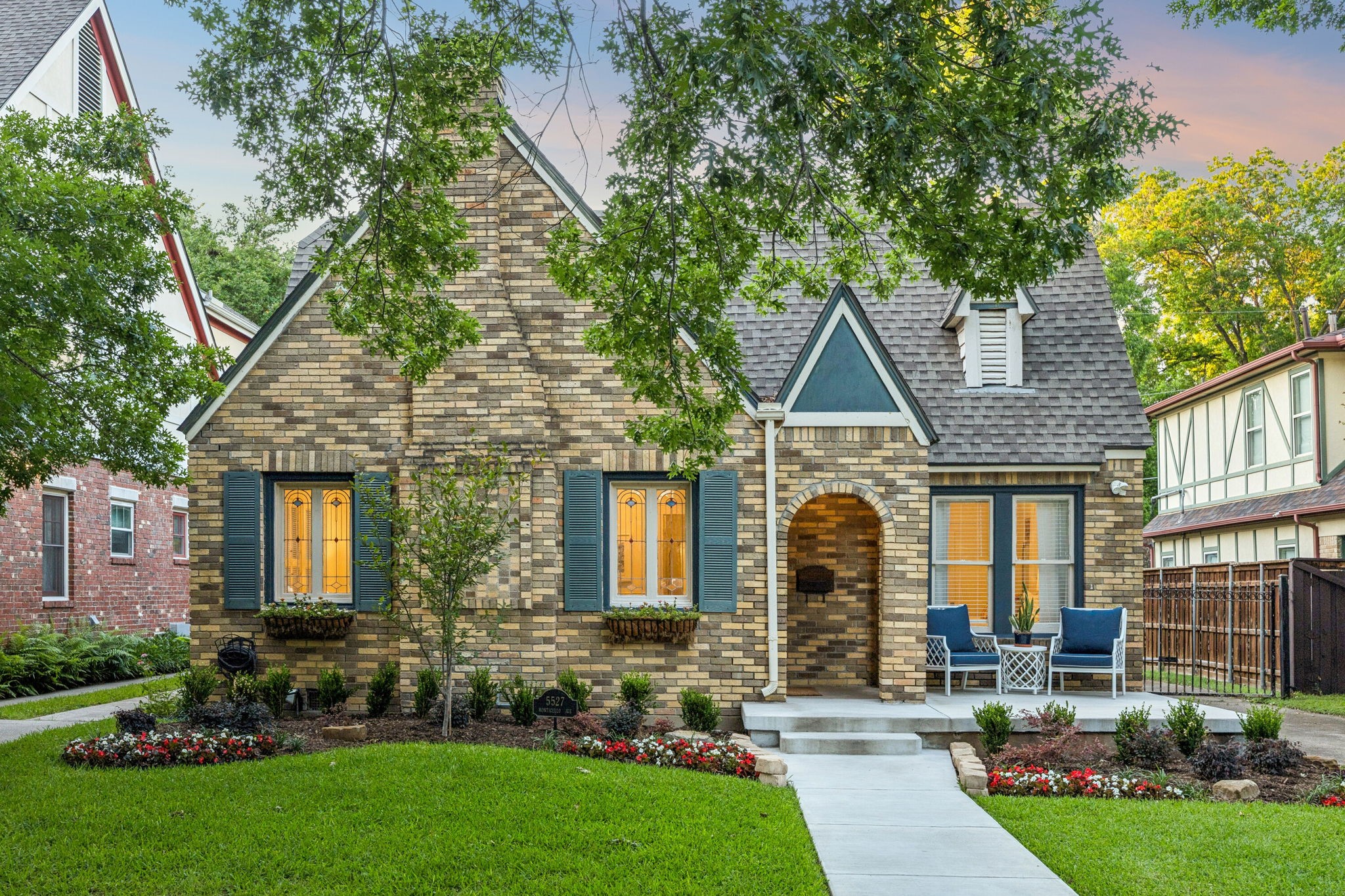Dallas TX, 5527 Monticello Avenue