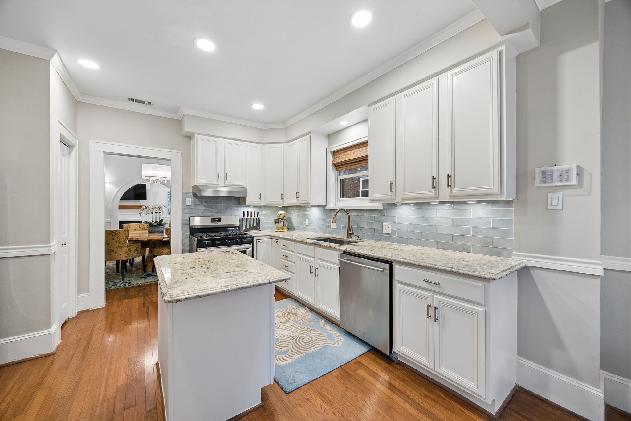 5527 Monticello Avenue Dallas TX 75206