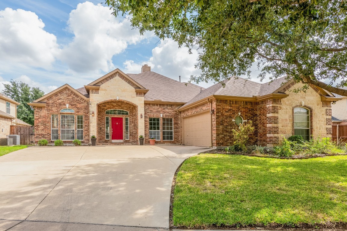 203 Bayonne Drive Mansfield TX 76063