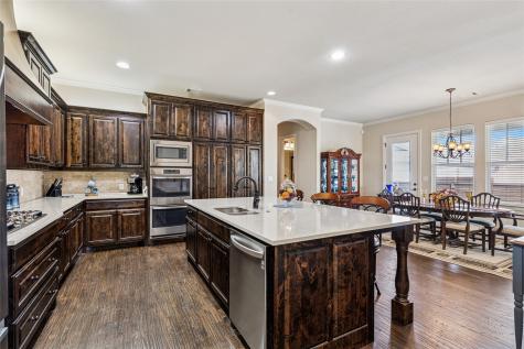 6025 Kessler Drive North Richland Hills TX 76180