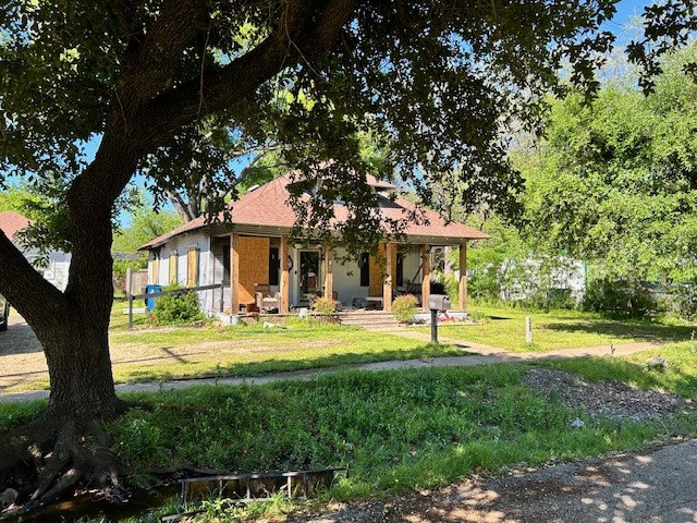 207 E Elmo Street Kaufman TX 75142