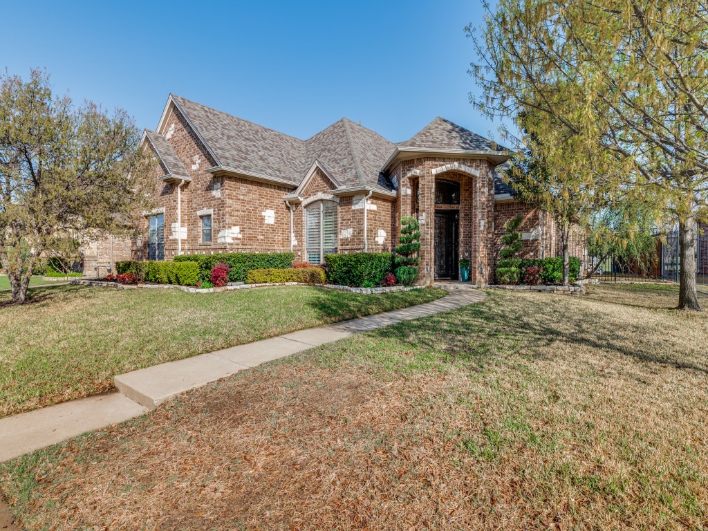 8405 Forest Glenn Court North Richland Hills TX 76182