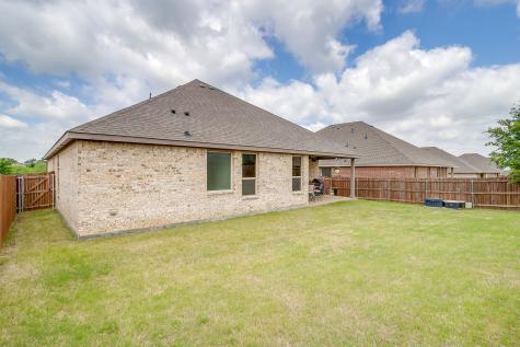 912 Bailey Lane Mansfield TX 76063