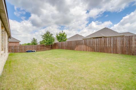 912 Bailey Lane Mansfield TX 76063