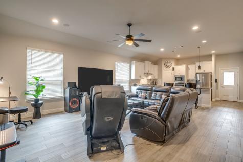 912 Bailey Lane Mansfield TX 76063