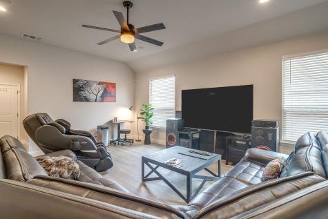 912 Bailey Lane Mansfield TX 76063