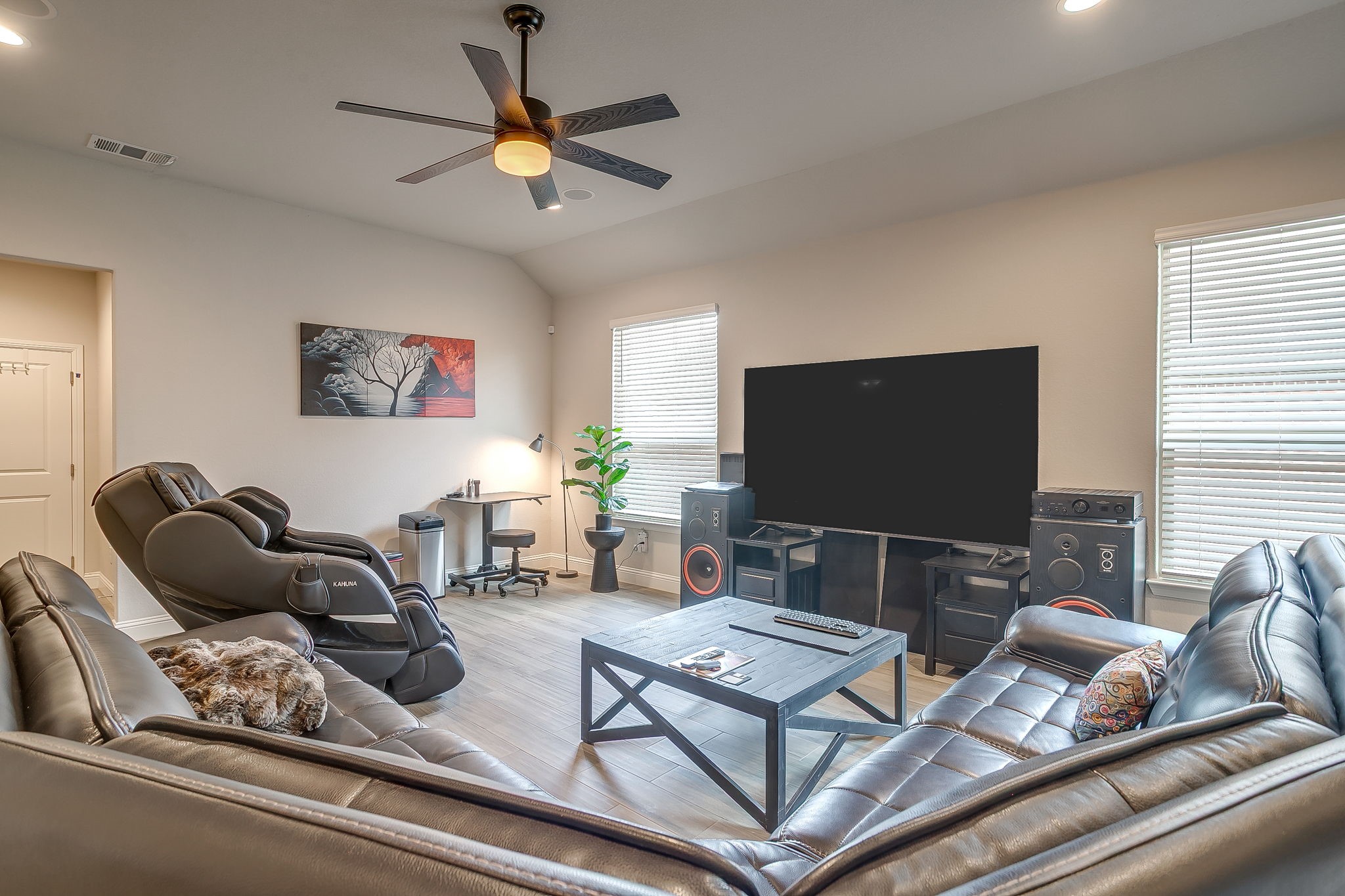 912 Bailey Lane Mansfield TX 76063