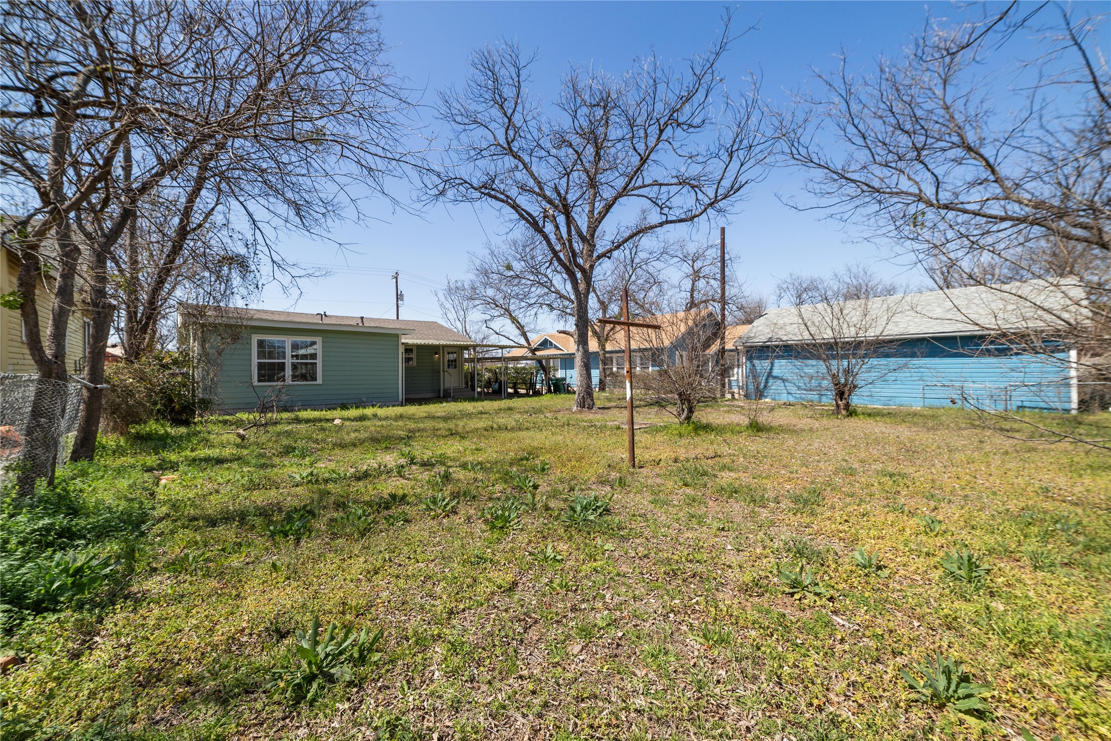 911 S Commercial Avenue Coleman TX 76834