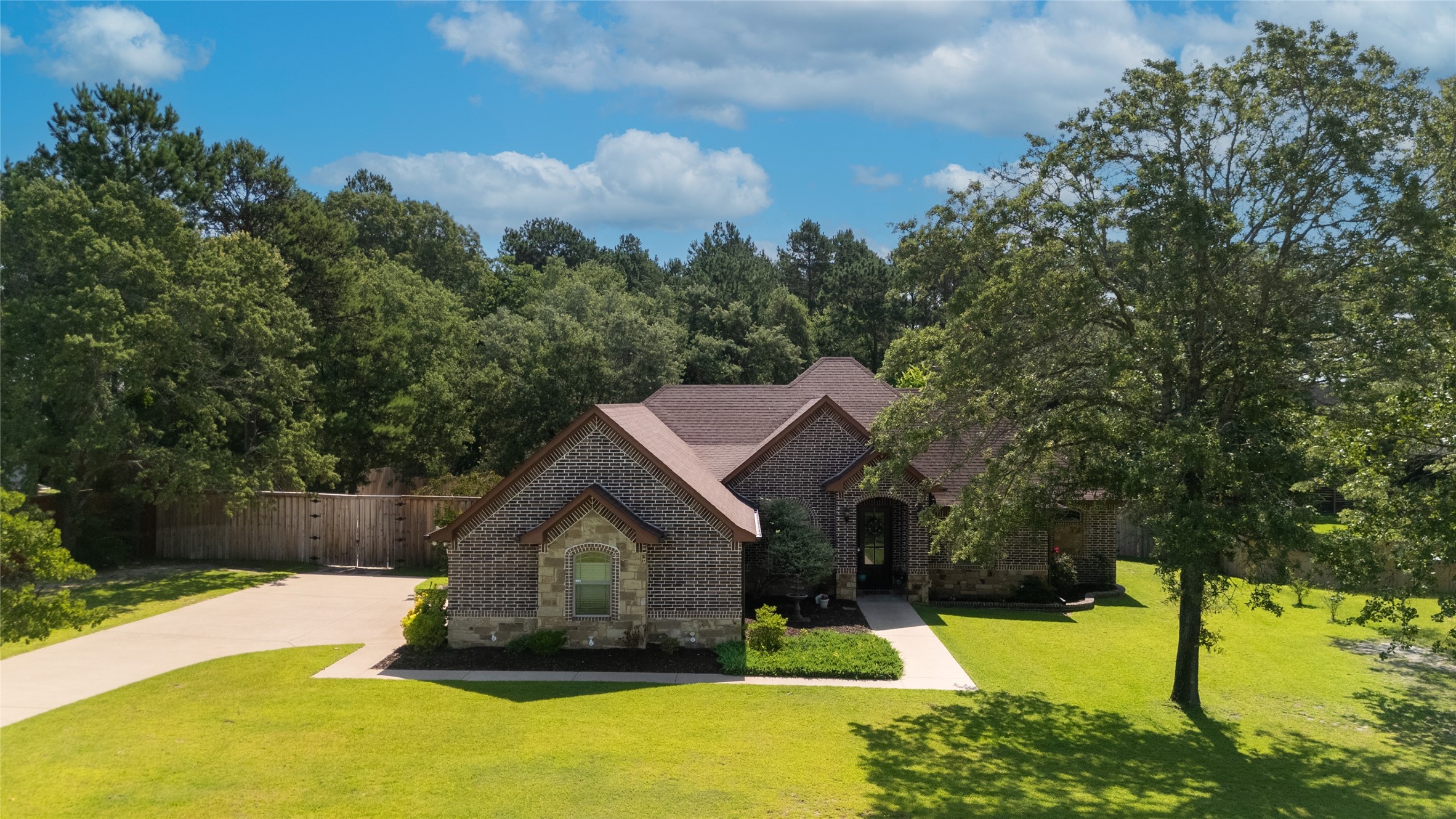 181 Private Road 6325 Mineola TX 75773