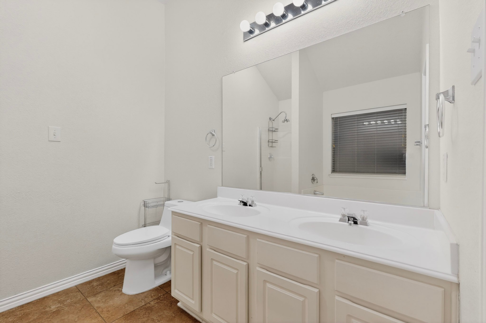 317 E Clover Park Drive Fort Worth TX 76140