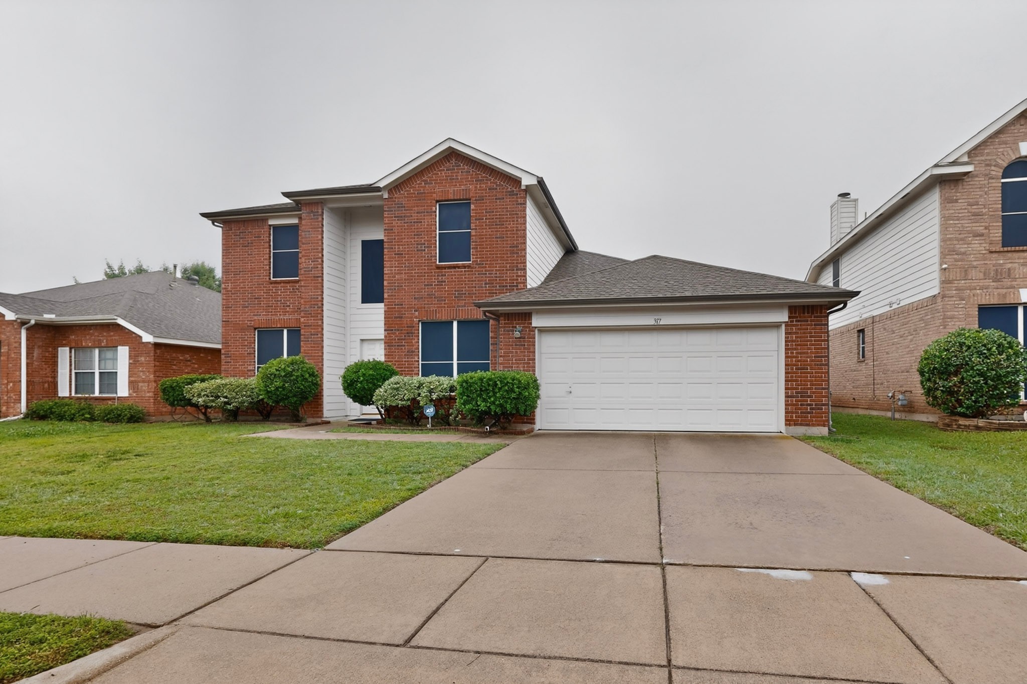 317 E Clover Park Drive Fort Worth TX 76140