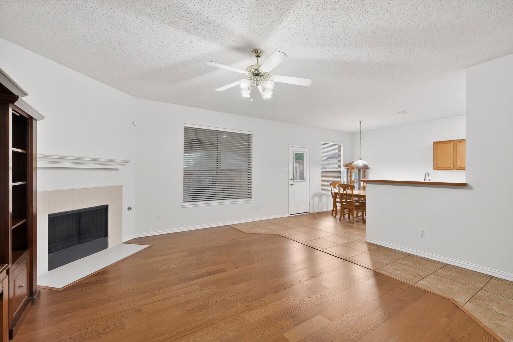 317 E Clover Park Drive Fort Worth TX 76140