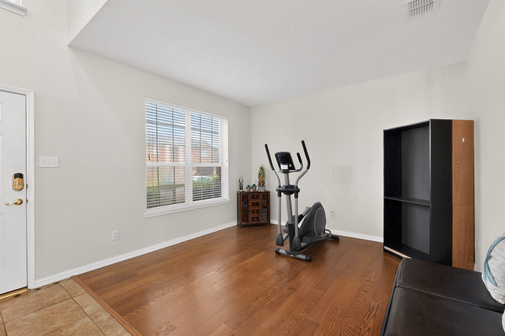 317 E Clover Park Drive Fort Worth TX 76140