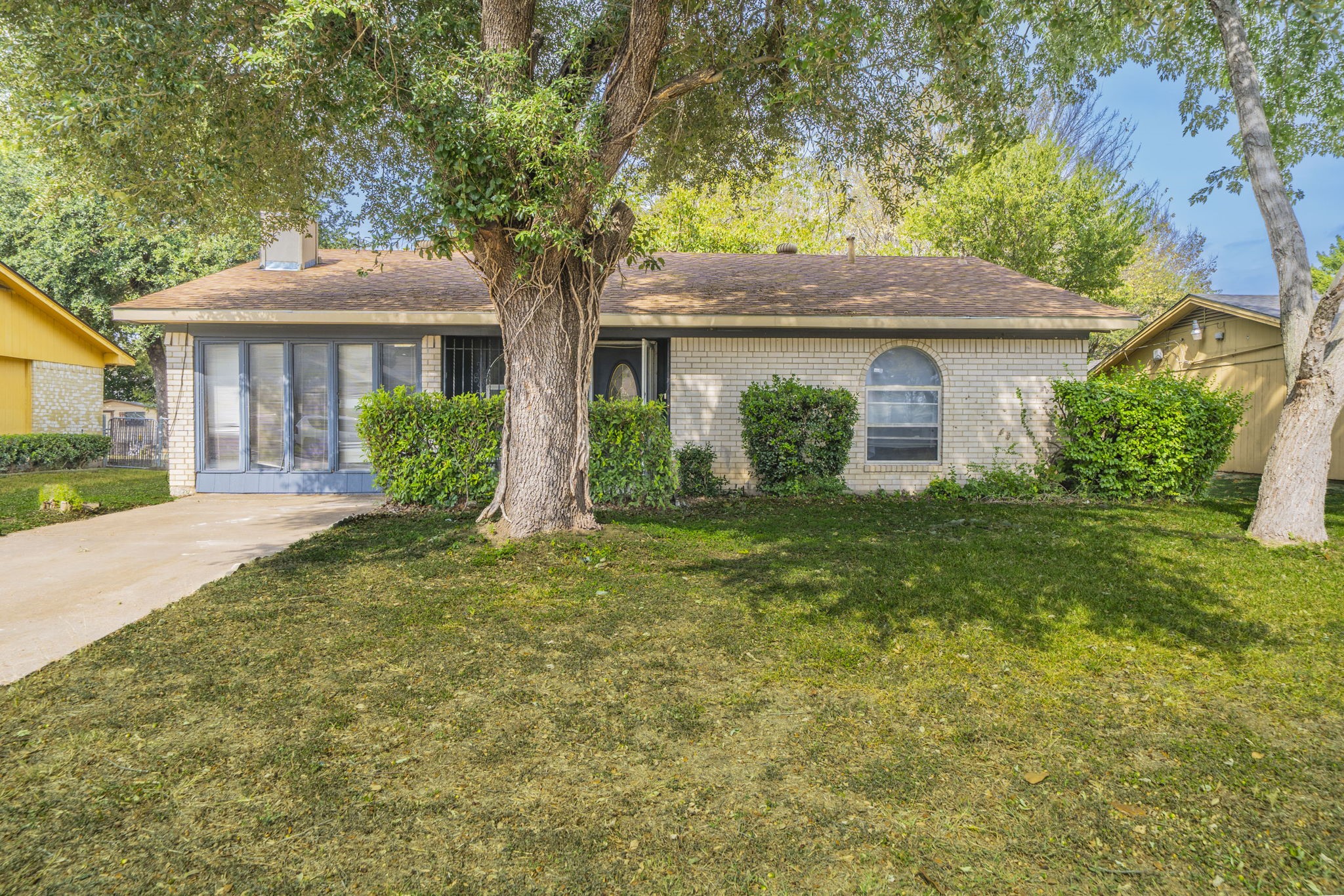 1715 Trade Winds Drive Dallas TX 75241