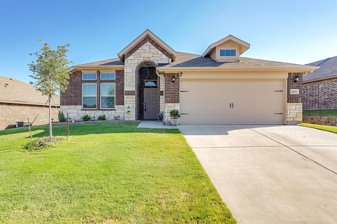 10812 Live Oak Creek Drive Fort Worth TX 76108