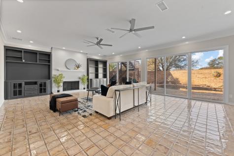 848 S Havenwood Lane Fort Worth TX 76112
