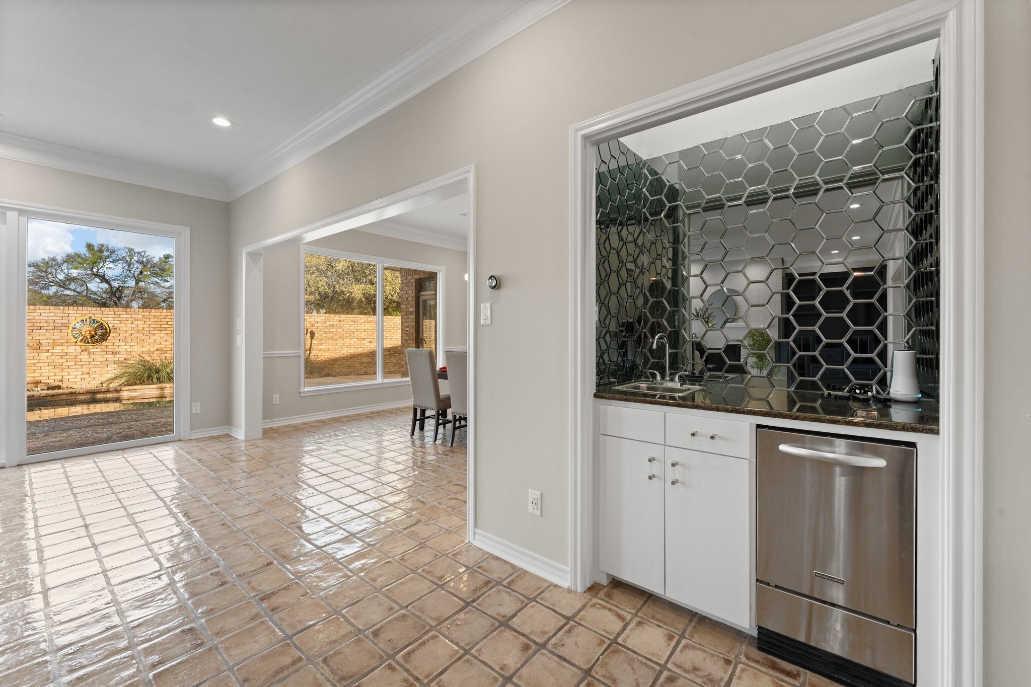 848 S Havenwood Lane Fort Worth TX 76112