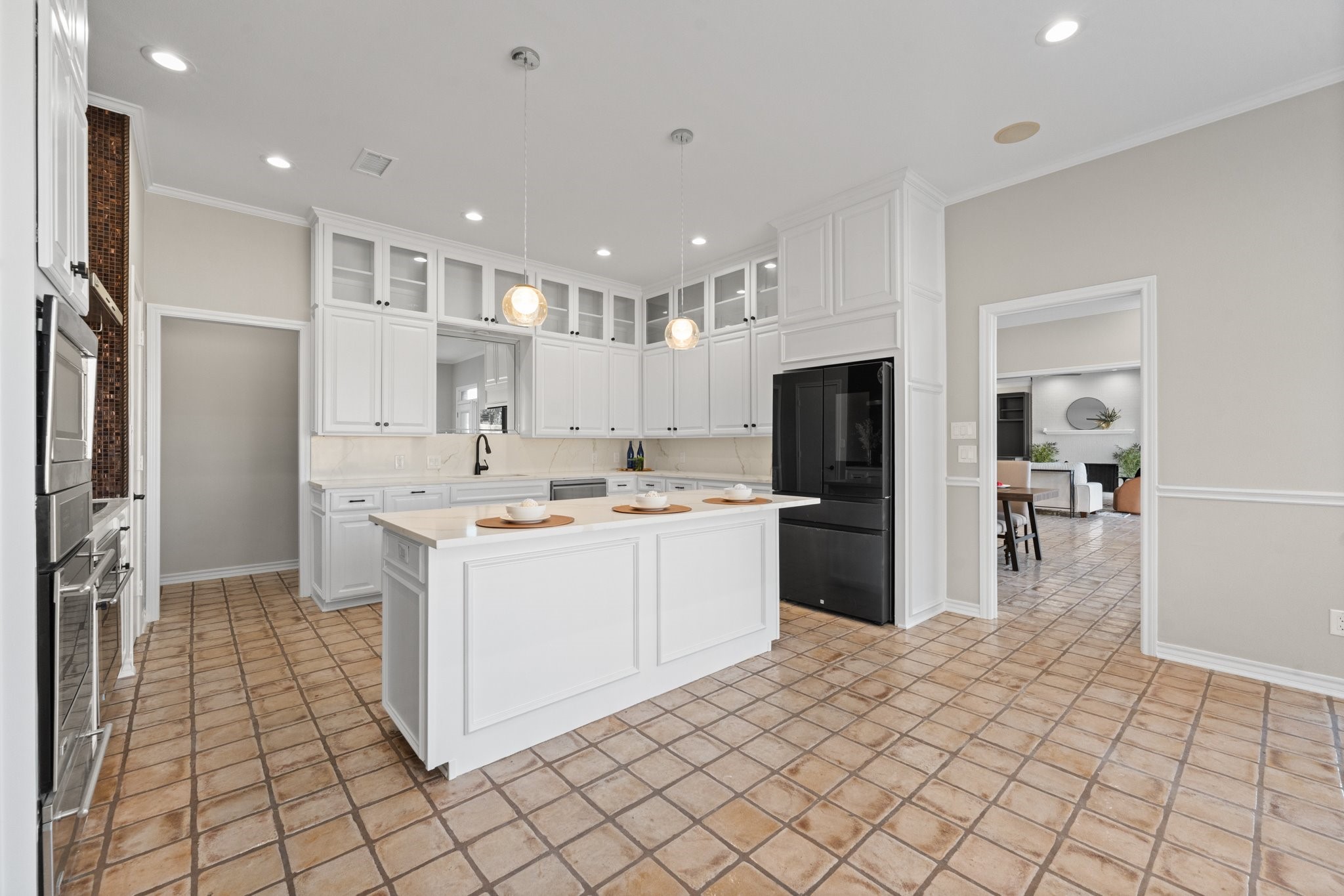 848 S Havenwood Lane Fort Worth TX 76112